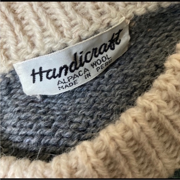 Aplaca Wool Sweater - Picture 3 of 3